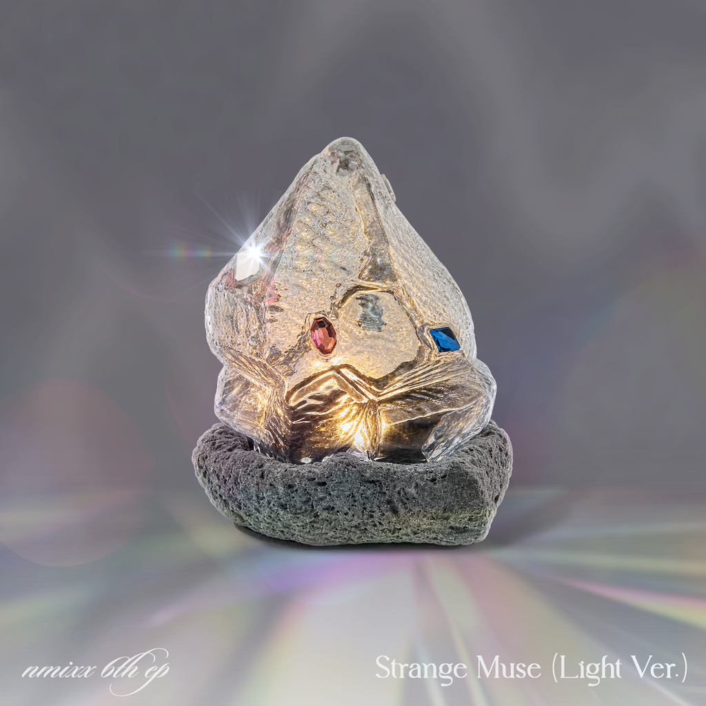 NMIXX NMIXX - 6th EP [Strange Muse] Light Ver. - kuva 1
